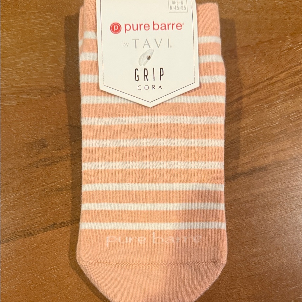 🍑🍑🍑Pure Barre Tavi Grip Peach Striped Socks🍑🍑🍑